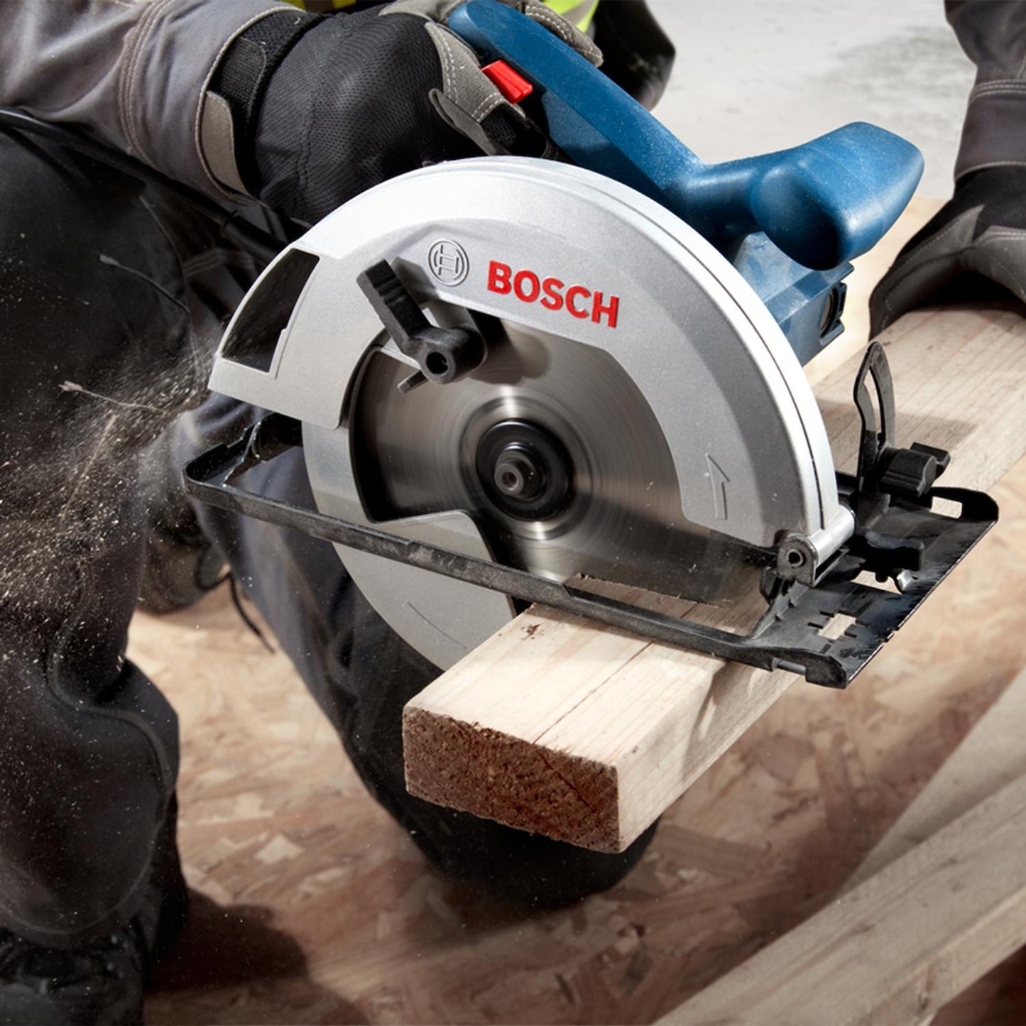 Sierra Circular Bosch 7 - 1/4'' GKS 130 / 1.300 W / 220V - Herram.cl