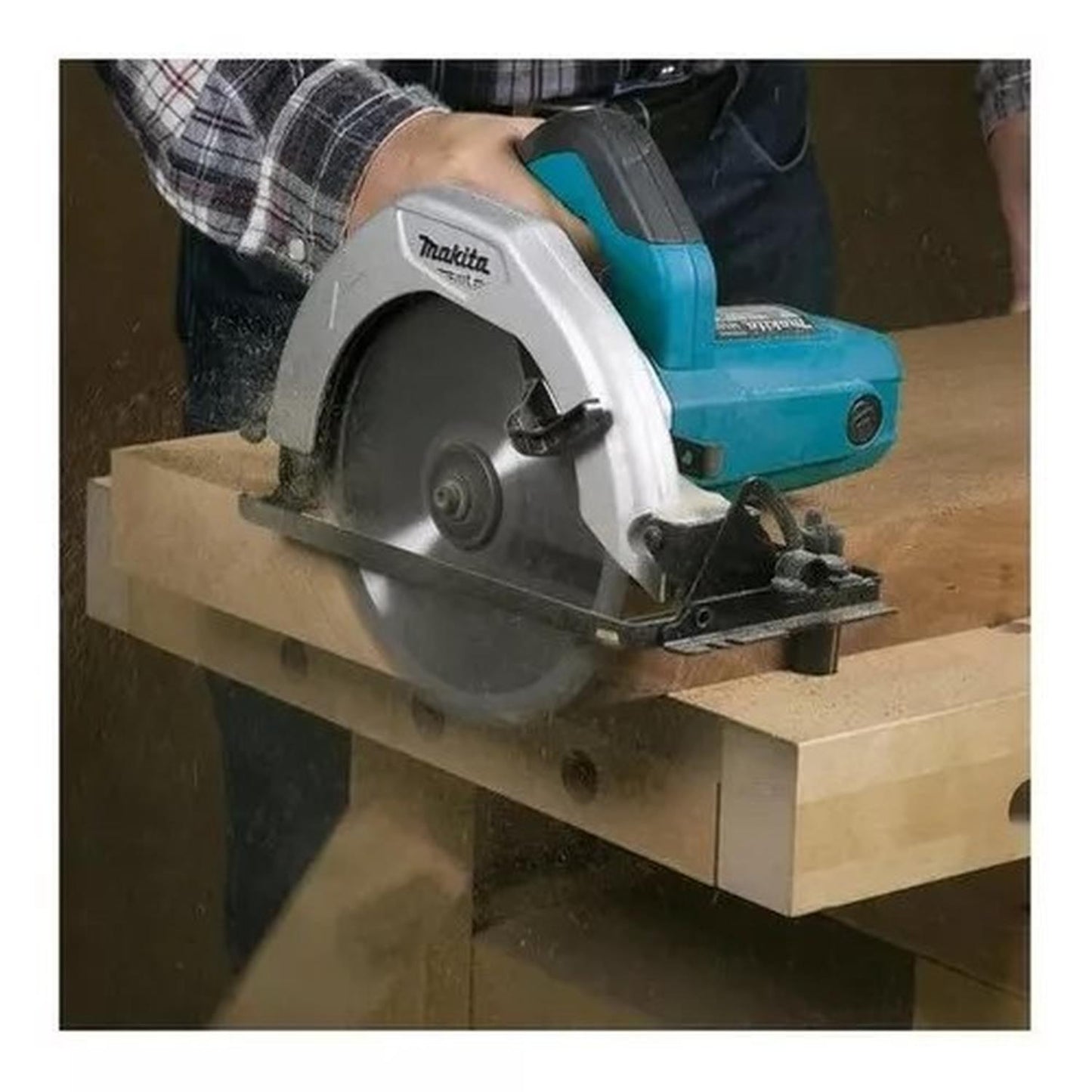 Sierra Circular 7 1/4'' 1.050 W Mt Makita - Herram.cl