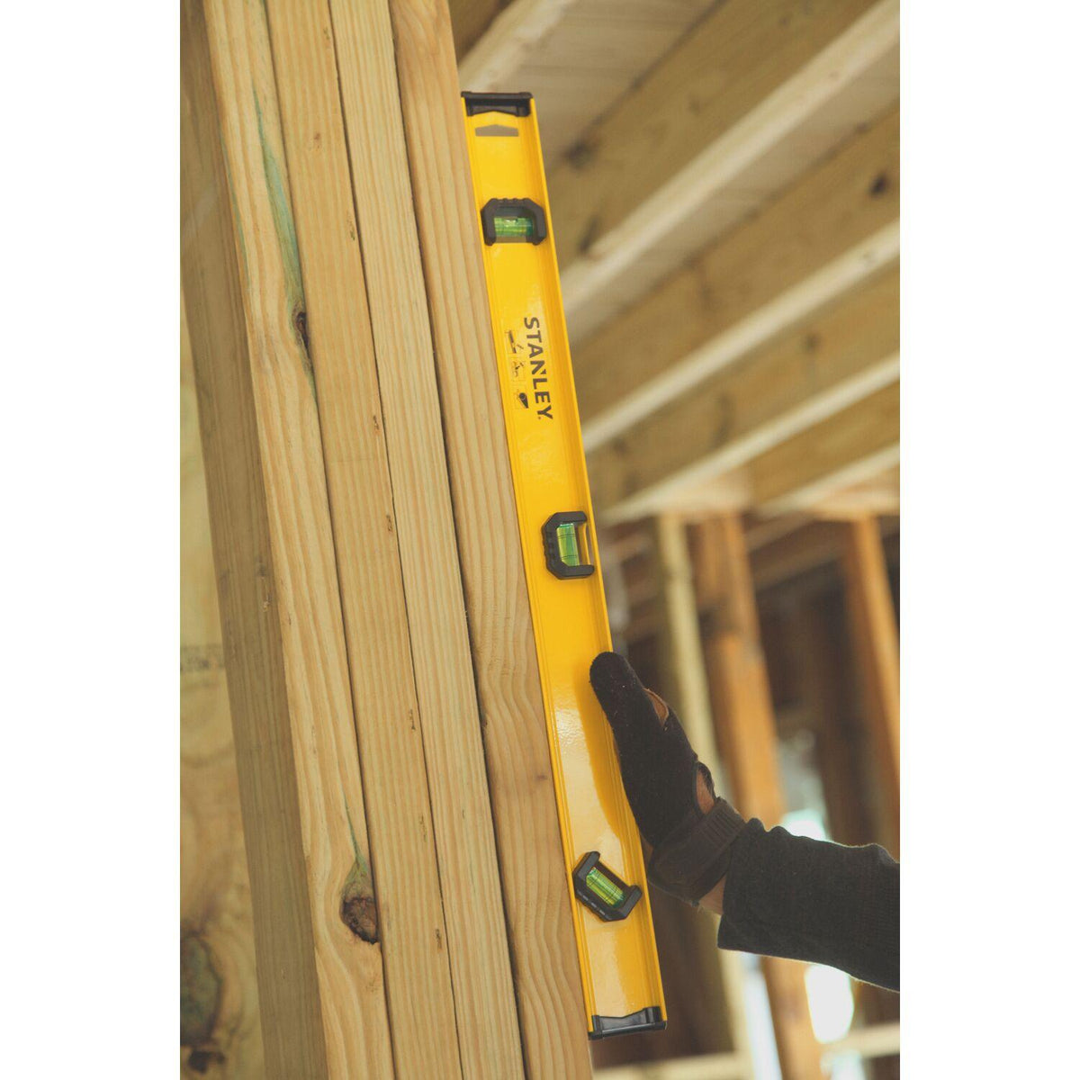 Nivel Aluminio Stanley STHT42074-LA 24" I-Beam 3 Gotas - Herram.cl