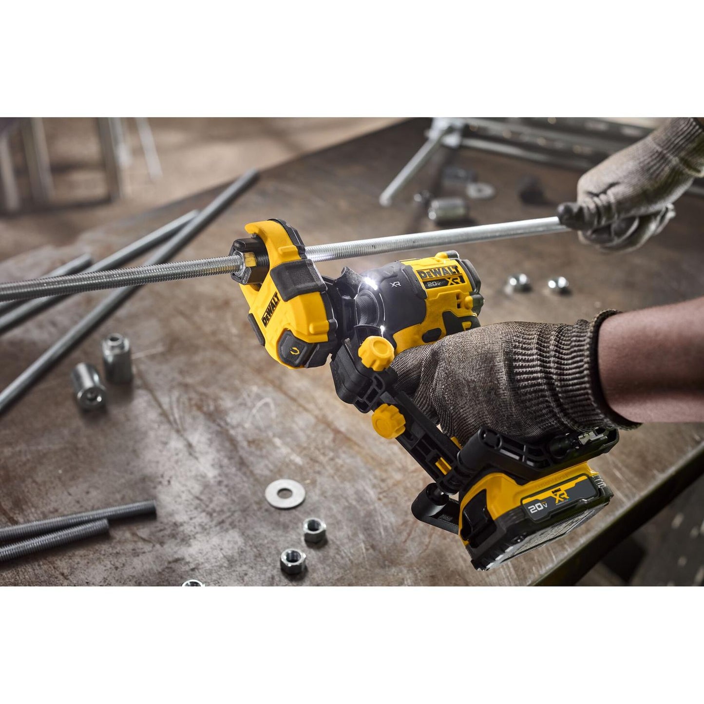 Accesorio aprieta tuercas para varillas roscadas - DeWALT - Herram.cl