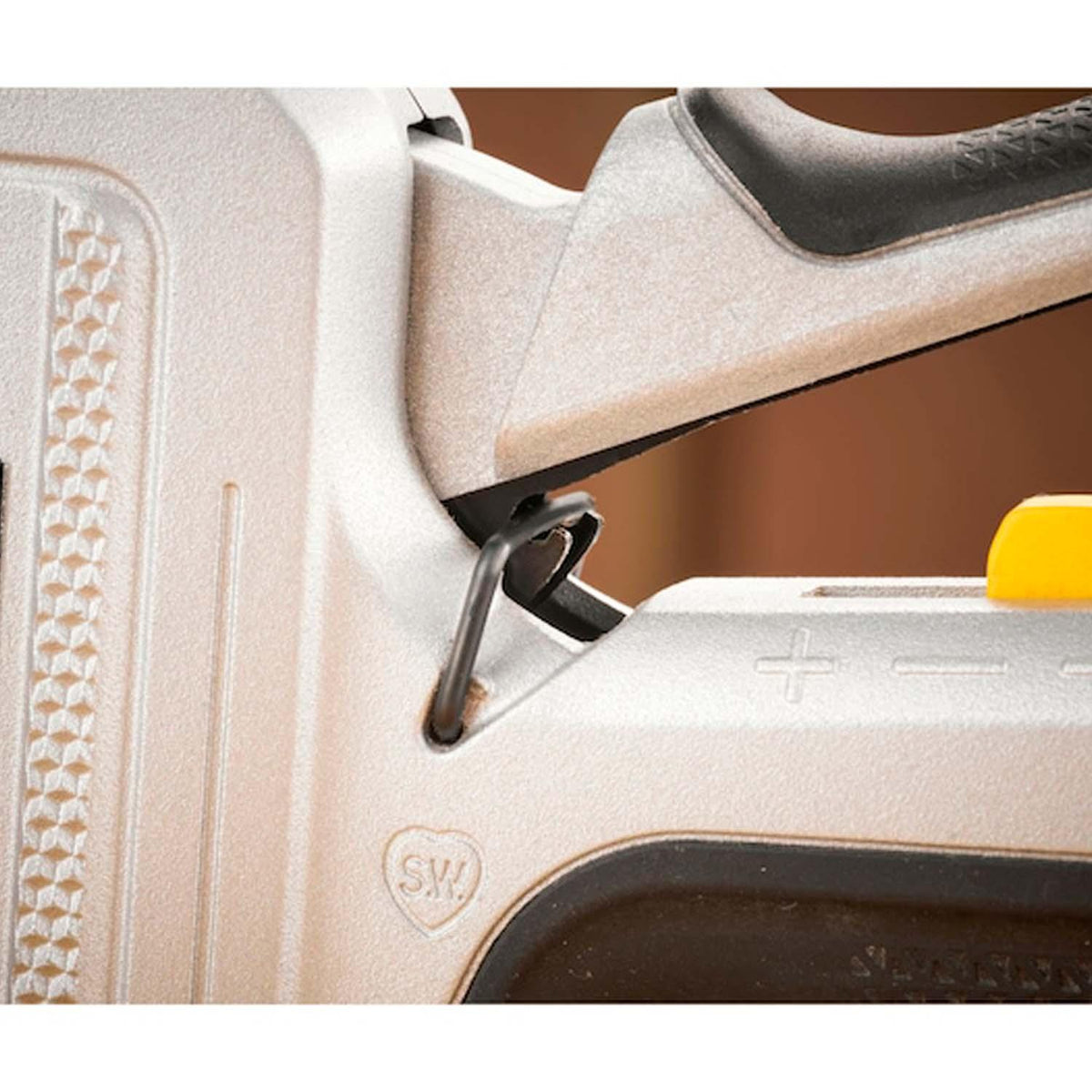 Engrapadora/Clavadora 2 en 1 Stanley FMHT70250-0 FATMAX - Herram.cl
