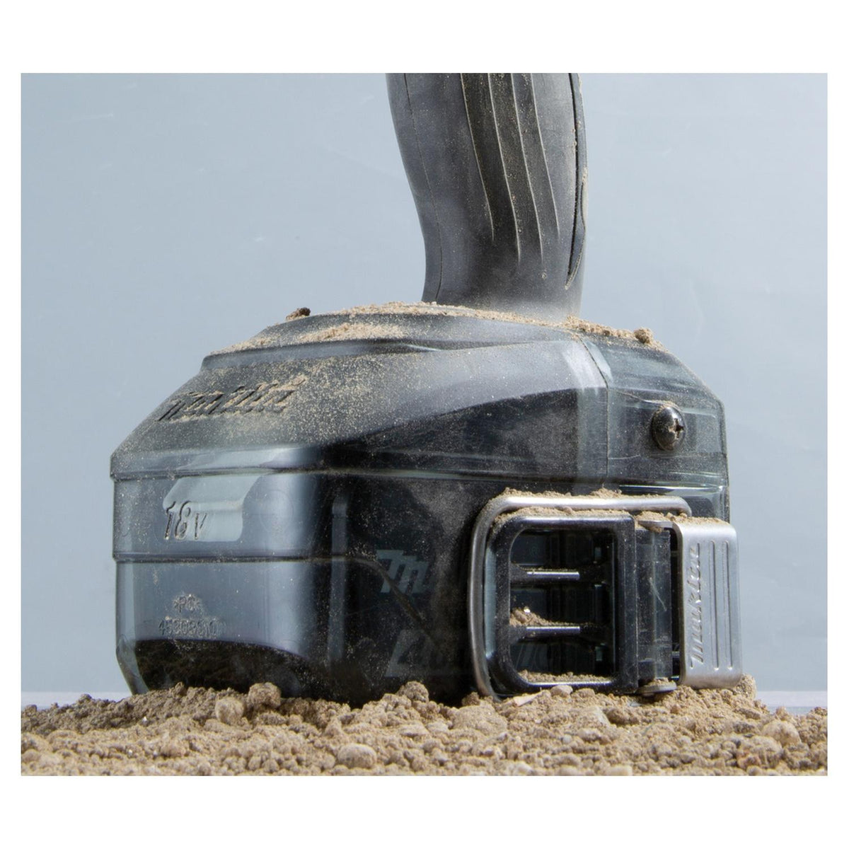 Protector de Batería Makita 195798-3 18V LXT Anti-Polvo - Herram.cl