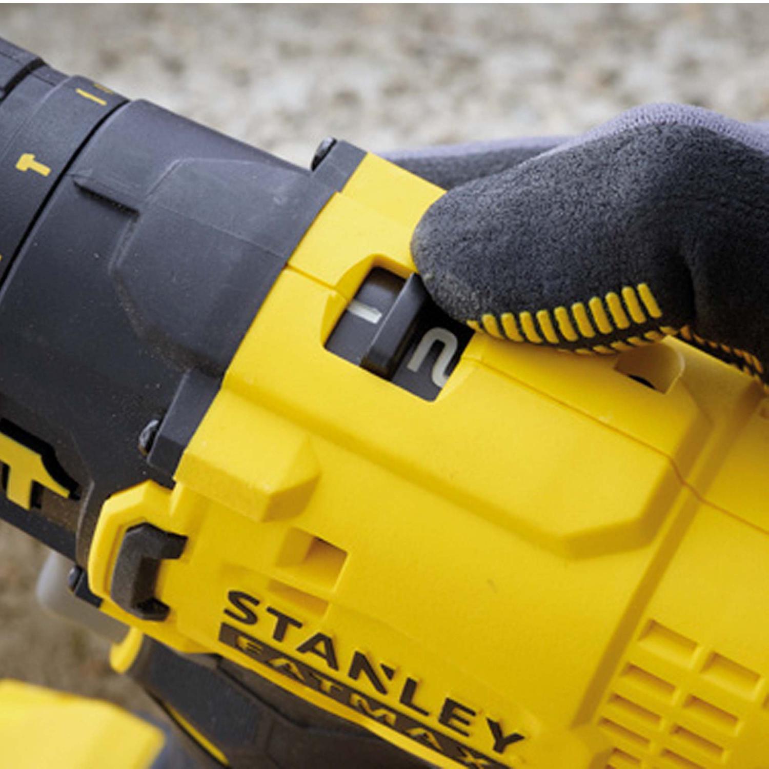 Taladro Percutor 13mm 20V Max. Sin Bateria SCD711B - Stanley - Herram.cl