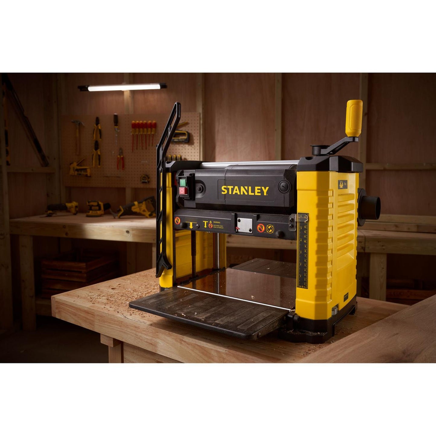 Cepillo de Banco 12 - 1/2'' 1.800 W - Stanley - Herram.cl