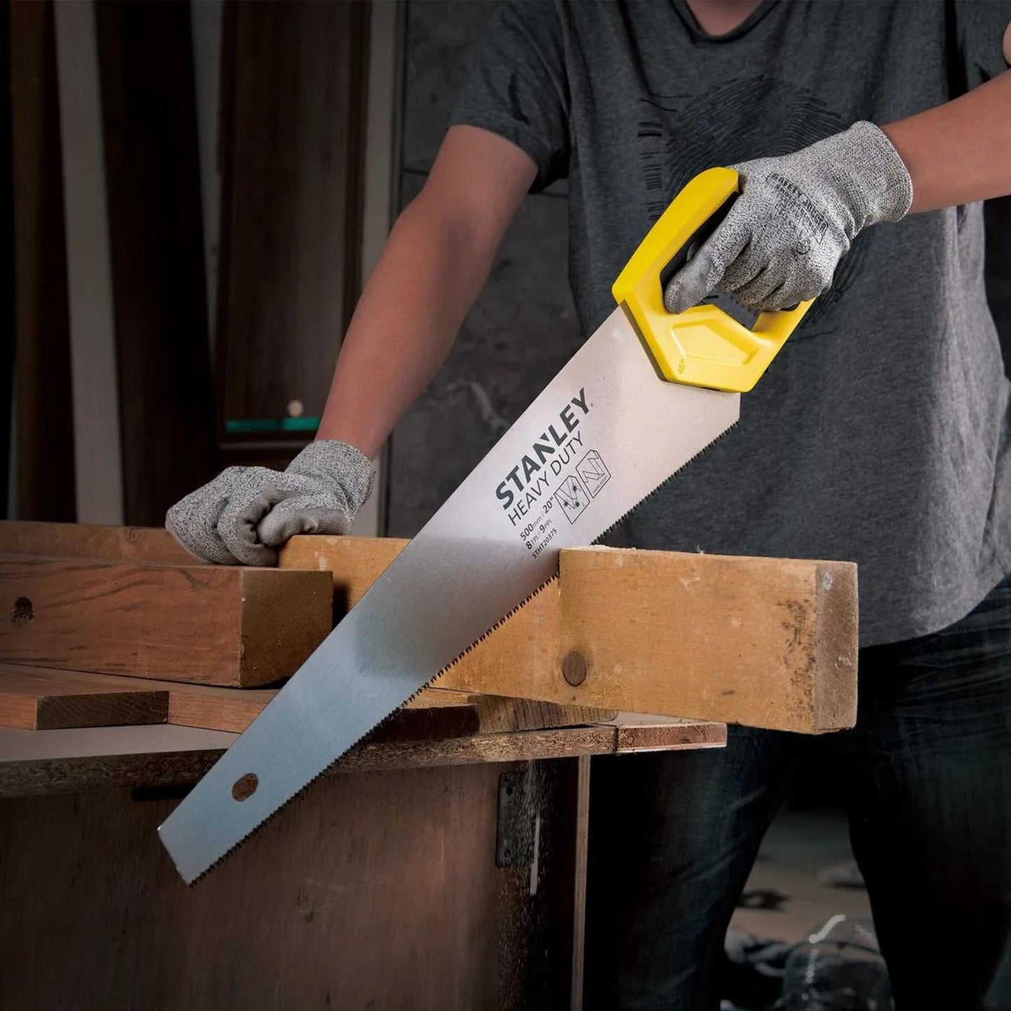 Serrucho Heavy Duty 22'' Mango Bi - material - Stanley - Herram.cl