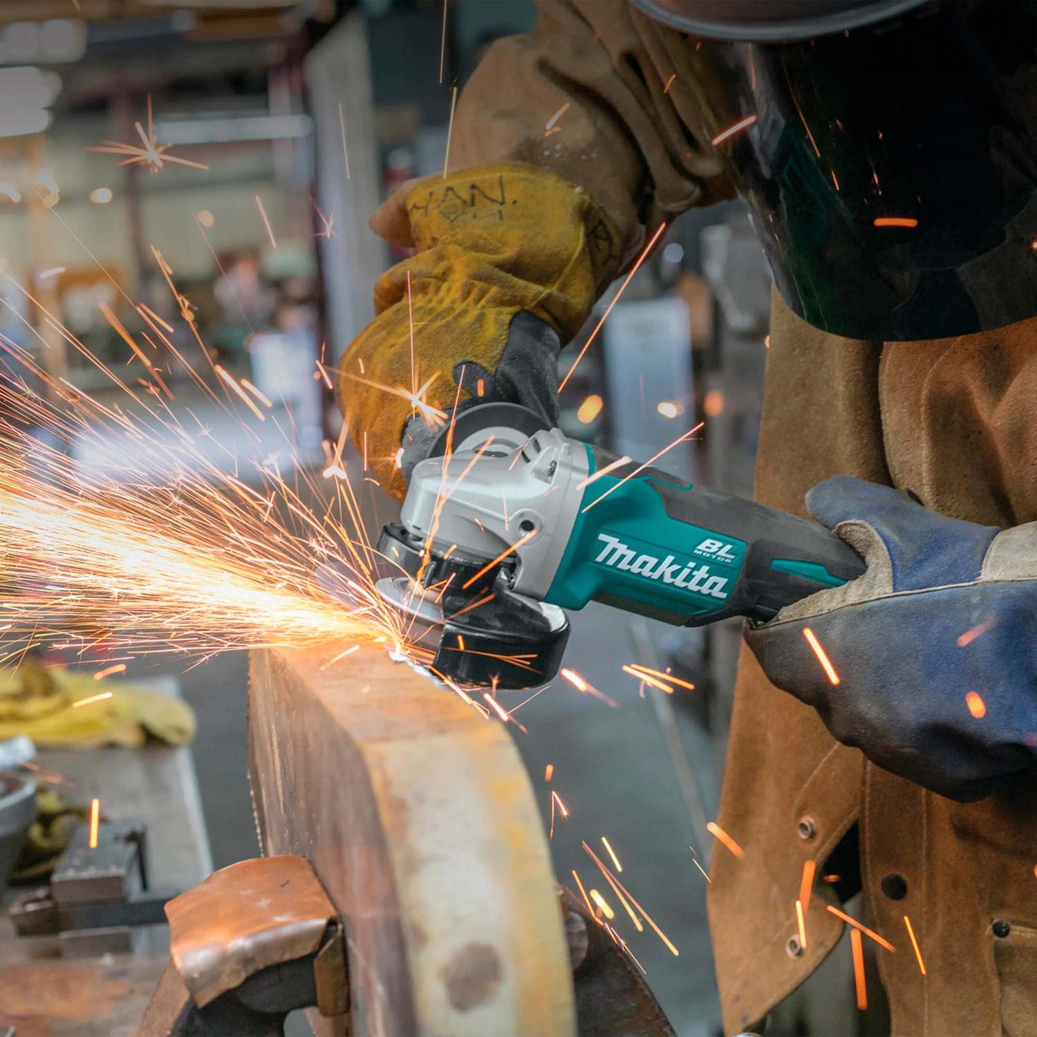 Esmeril inalambrico 18 V LXT 4 - 1/2'' 2 Bat 3 Ah + Maleta - Makita - Herram.cl