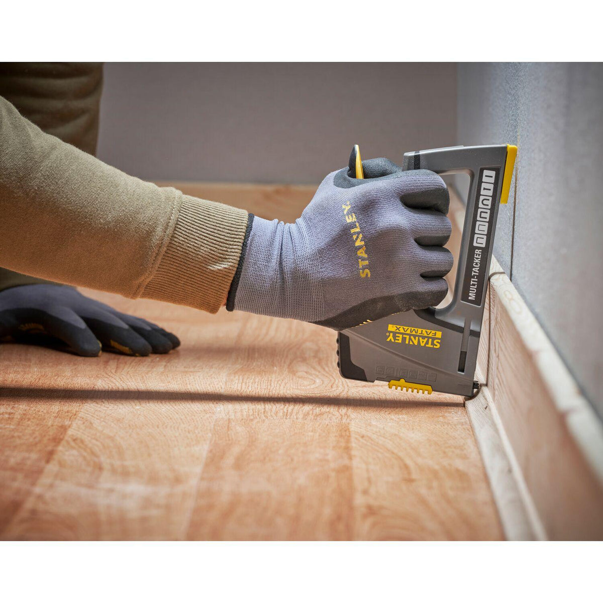 Engrapadora Clavadora Stanley FATMAX 6 en 1 Multiuso - Herram.cl