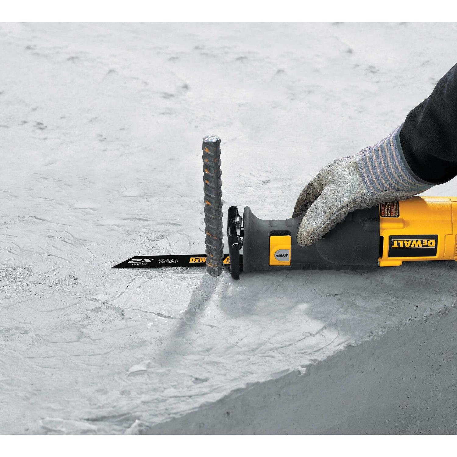 Pack 5 Hojas De Sierra Sable 2X Metal 8'' 14 - 18 TPI - DeWALT - Herram.cl