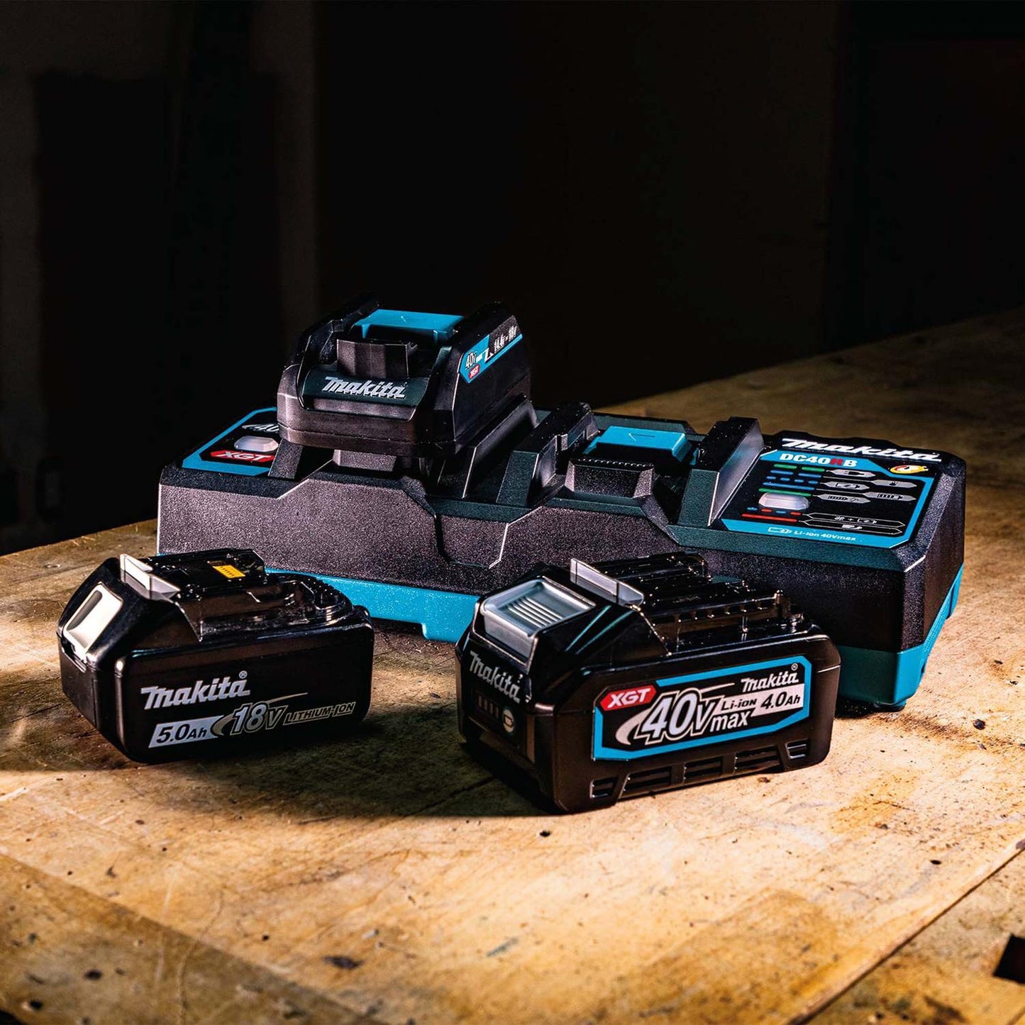 Adaptador de carga de XGT 40V a 18V LXT ADP10 - Makita - Herram.cl