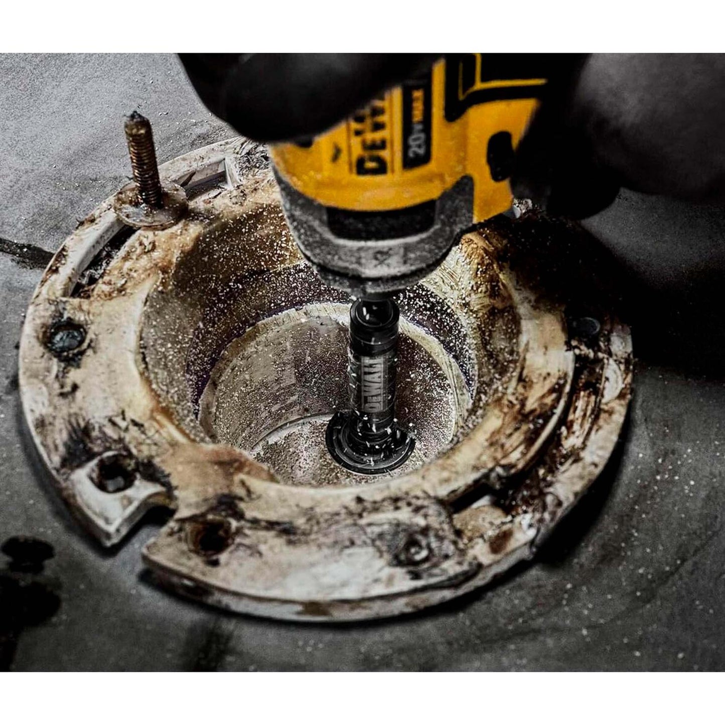 Cortador Interno de Tubos de PVC 1 - 1/4'' a 8'' - DeWALT - Herram.cl
