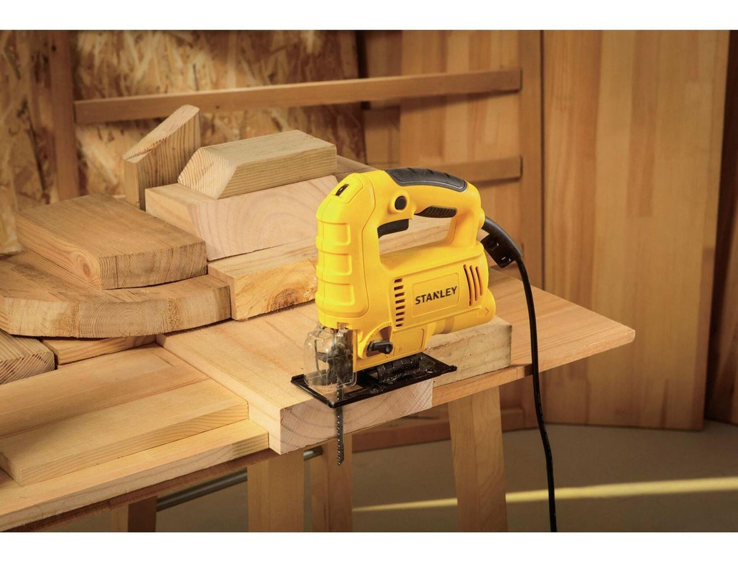 Sierra Caladora 600 W - Stanley - Herram.cl