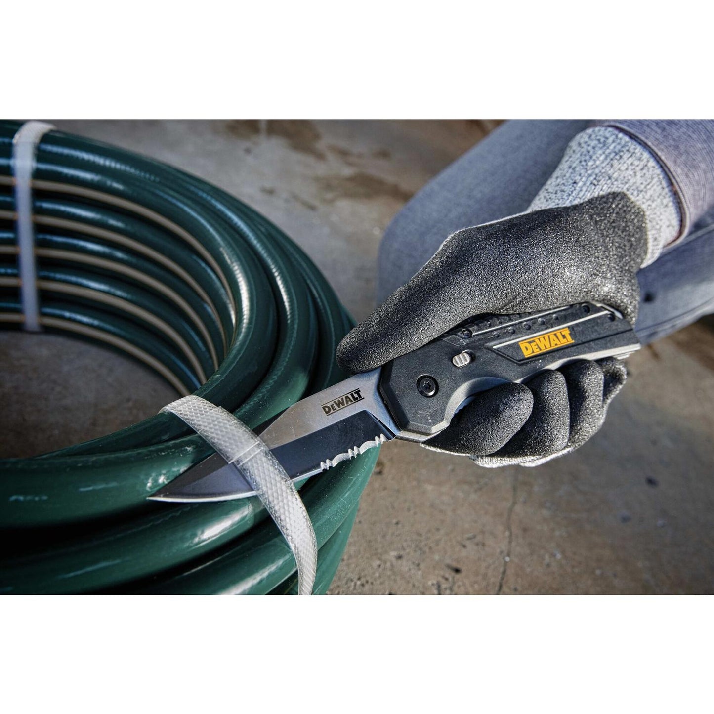 Navaja de Bolsillo con Resorte - DeWALT - Herram.cl