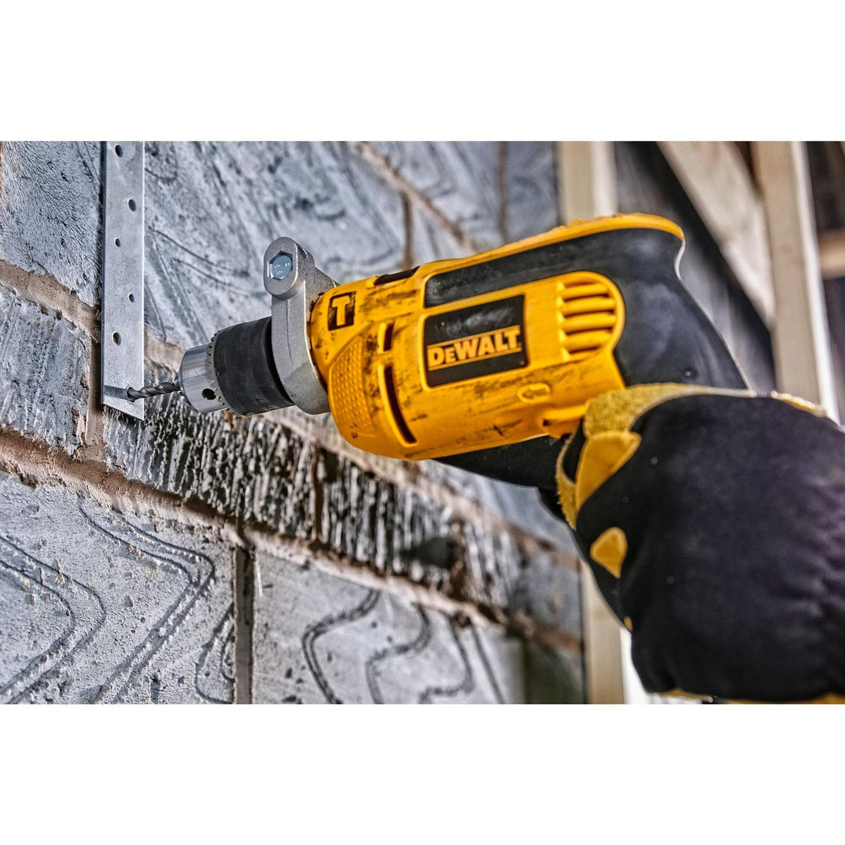 Taladro Percutor 13mm 710 W DWD024 - B2 - Dewalt - Herram.cl