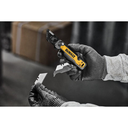 Cuchillo Cartonero Plegable C/Almacenamiento DWHT10992 - Herram.cl
