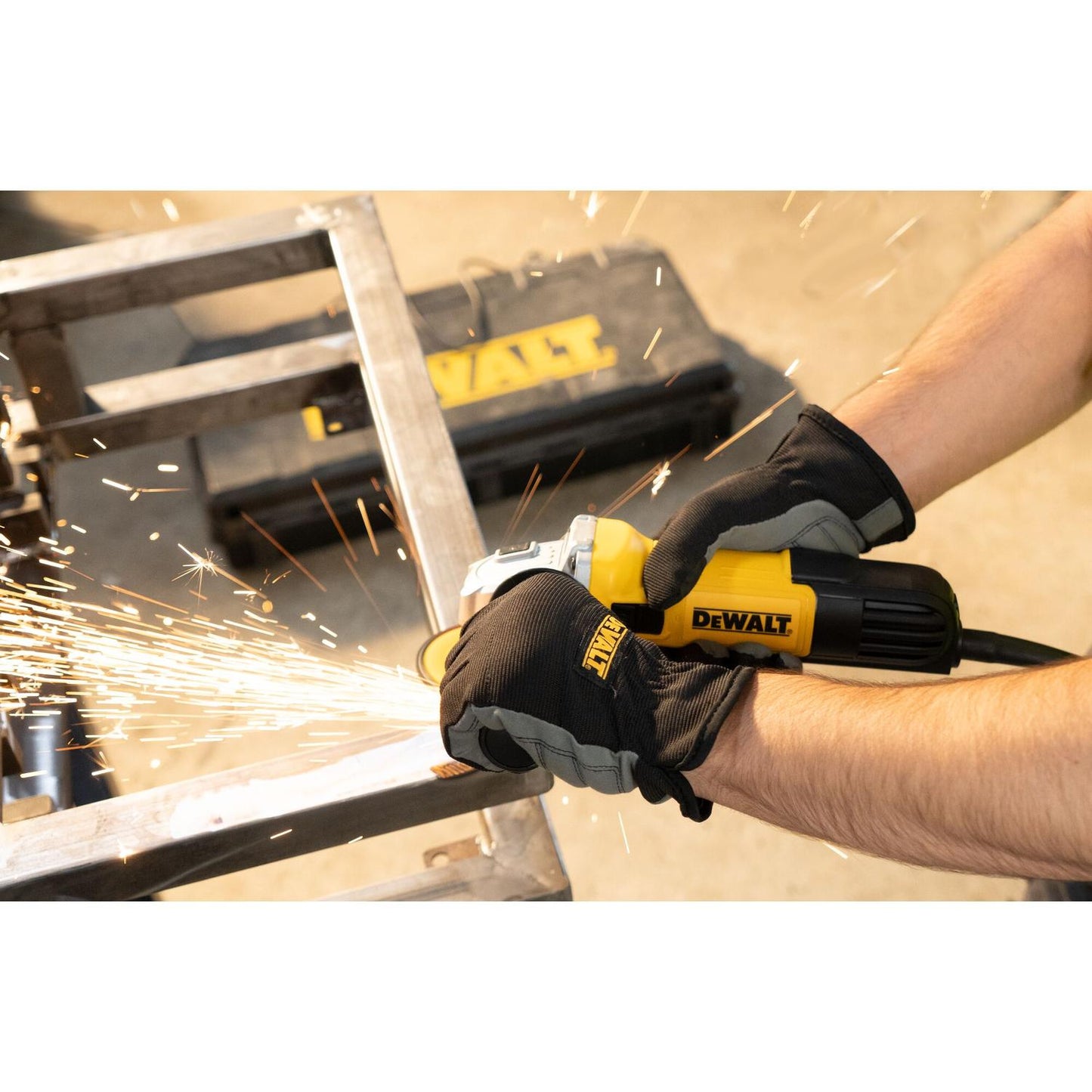 Esmeril Angular 4 - 1/2'' 750 W DWE750 - B2 - DeWALT - Herram.cl