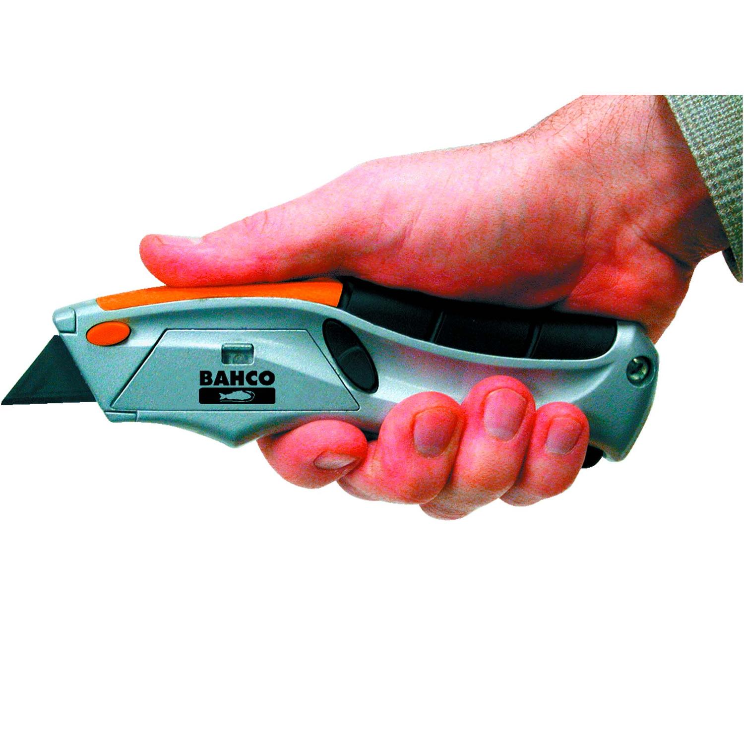 Cutter Retractil multiuso con mango de Caucho - Bahco - Herram.cl