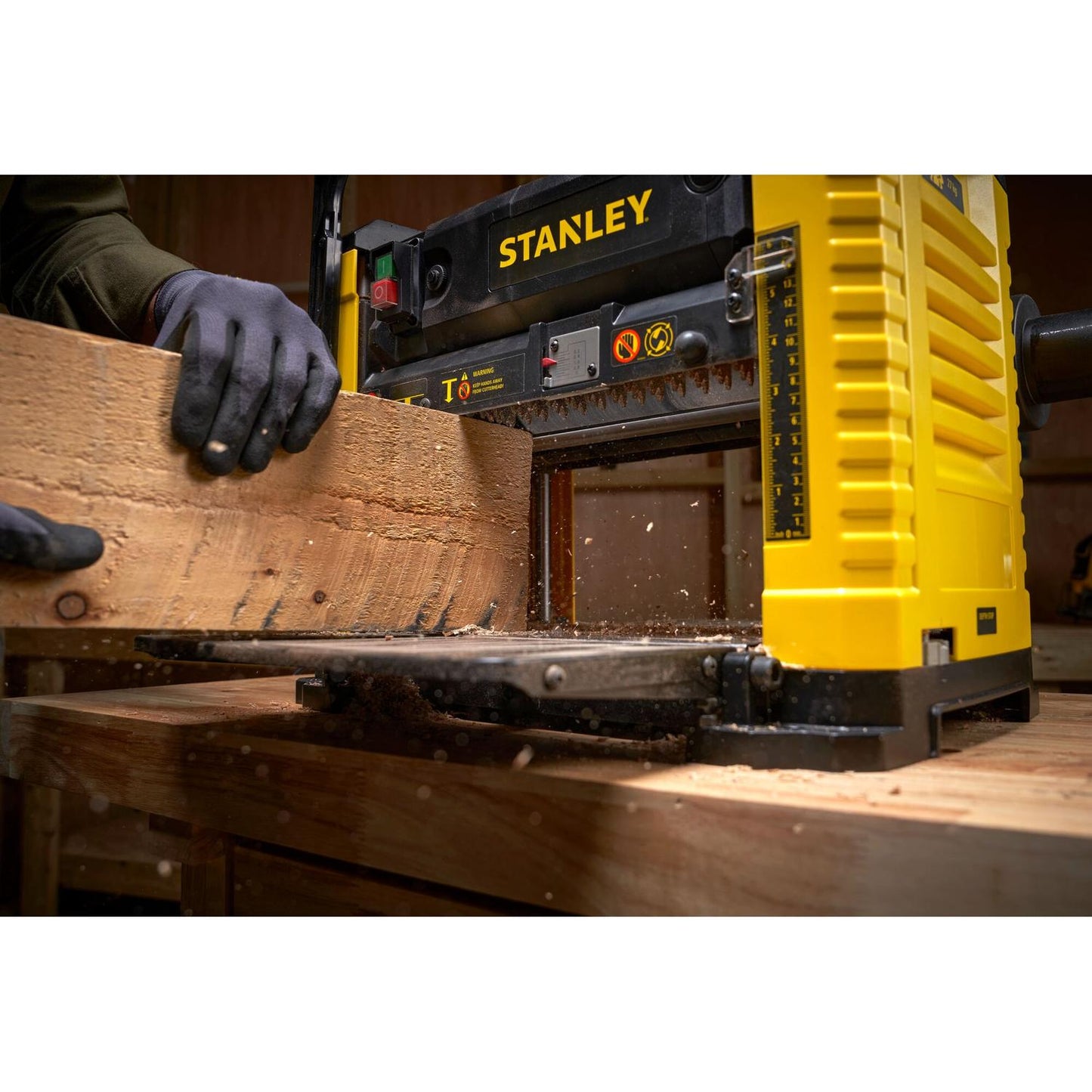 Cepillo de Banco 12 - 1/2'' 1.800 W - Stanley - Herram.cl
