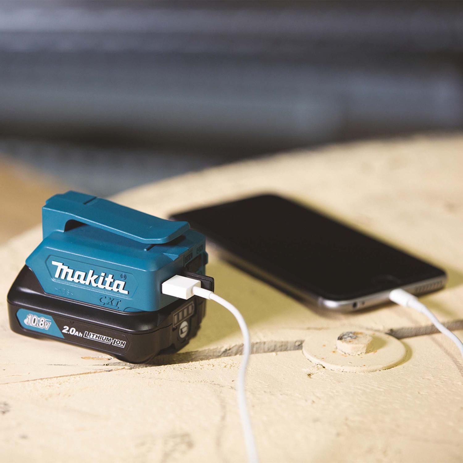 Adaptador USB Tipo A 2.1 Ah Para Baterías CXT 12V - Makita - Herram.cl