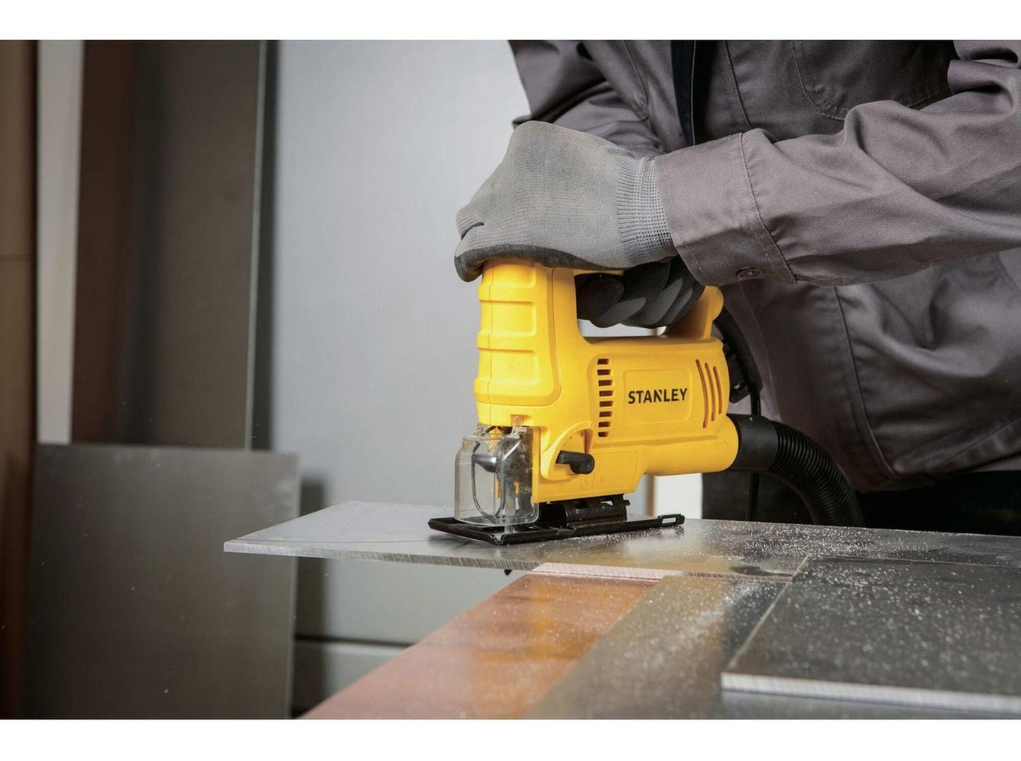 Sierra Caladora 600 W - Stanley - Herram.cl