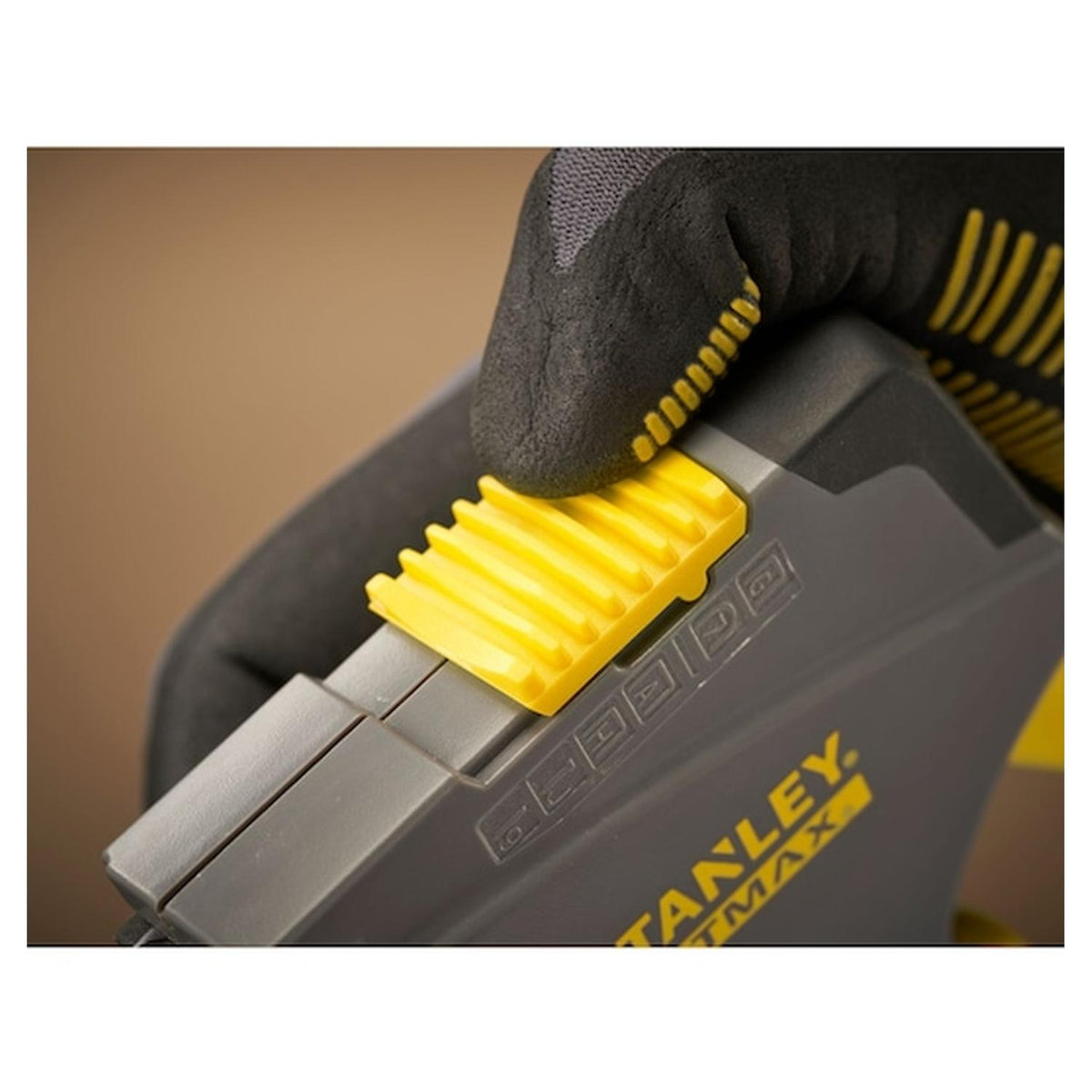 Engrapadora Clavadora Stanley FATMAX 6 en 1 Multiuso - Herram.cl