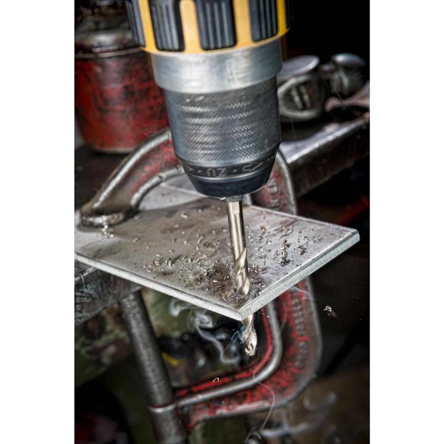 Broca Para Metal HSS - Co 8% EXTREME 10x133mm - DeWALT - Herram.cl