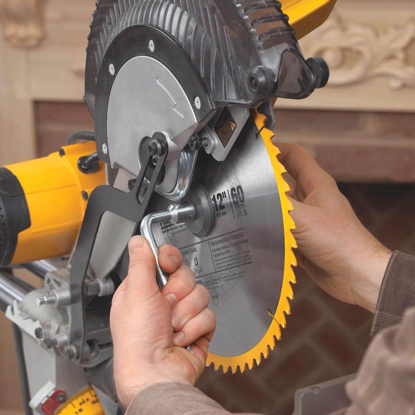 Sierra Ingleteadora 12'' 1625 W DWS780 - B2 - DeWALT - Herram.cl