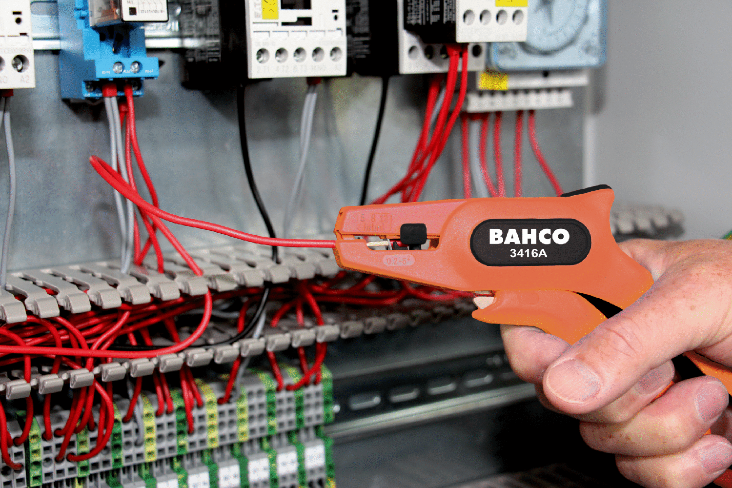 Alicate Pelacable Automático 0,2 - 6mm2 (24 - 10 AWg) Bahco - Herram.cl