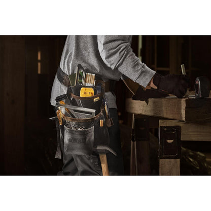 Cinturón portaherramientas de cuero 12 Bolsillos - DeWALT - Herram.cl
